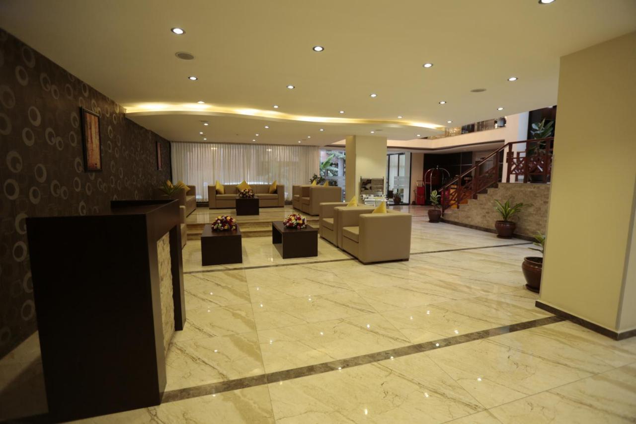 Cassiopeia Hotel Addis Abeba Exterior foto