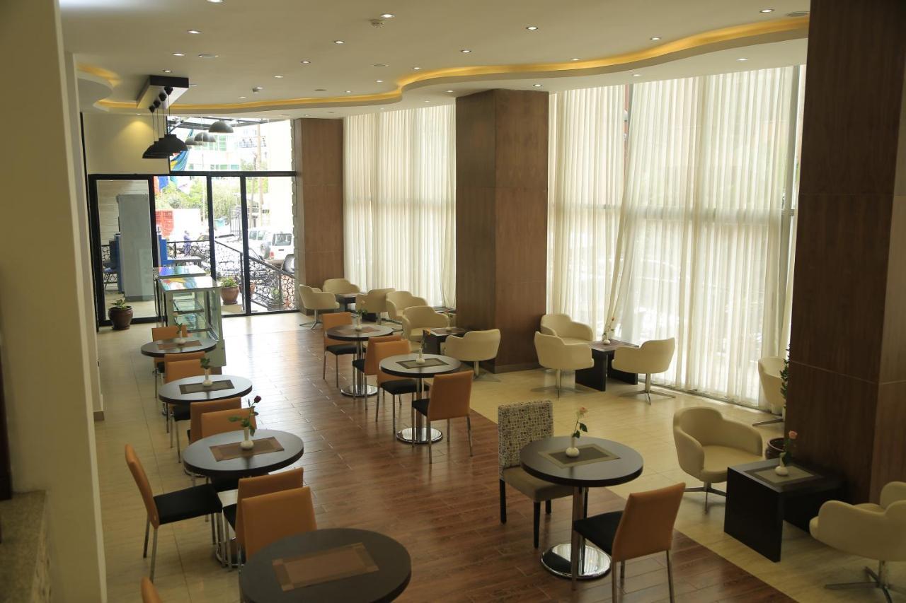 Cassiopeia Hotel Addis Abeba Exterior foto