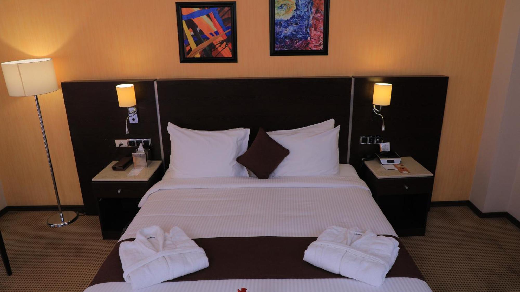 Cassiopeia Hotel Addis Abeba Exterior foto